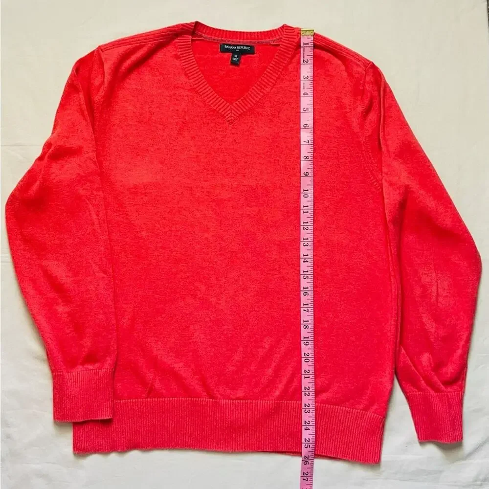 Banana Republic Factory Men’s Orange V-Neck Cotton Sweater Size Medium
